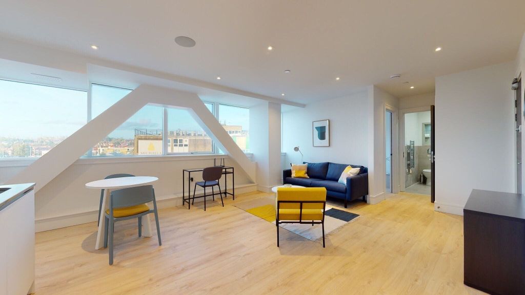 Property photo 1 of 19 Living Room