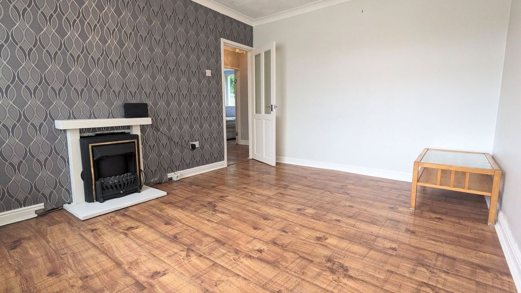 Property photo 3 of 30