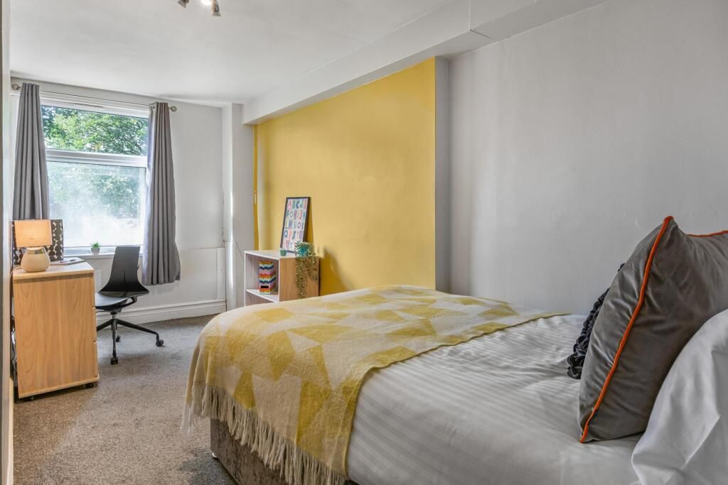 Property photo 3 of 5 Gallery