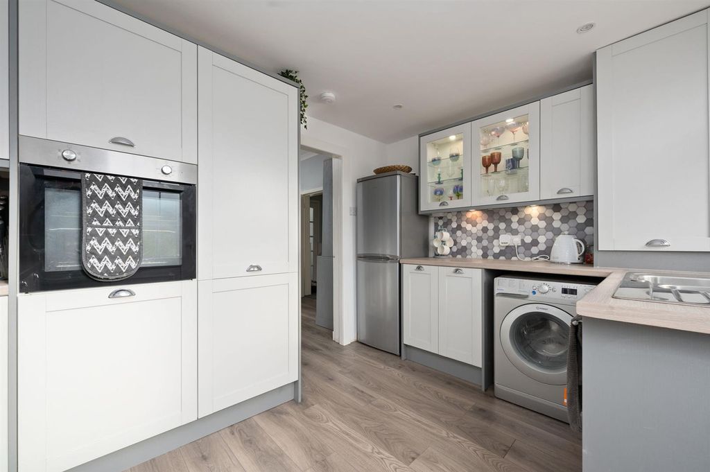 Property photo 3 of 20 7.Jpg