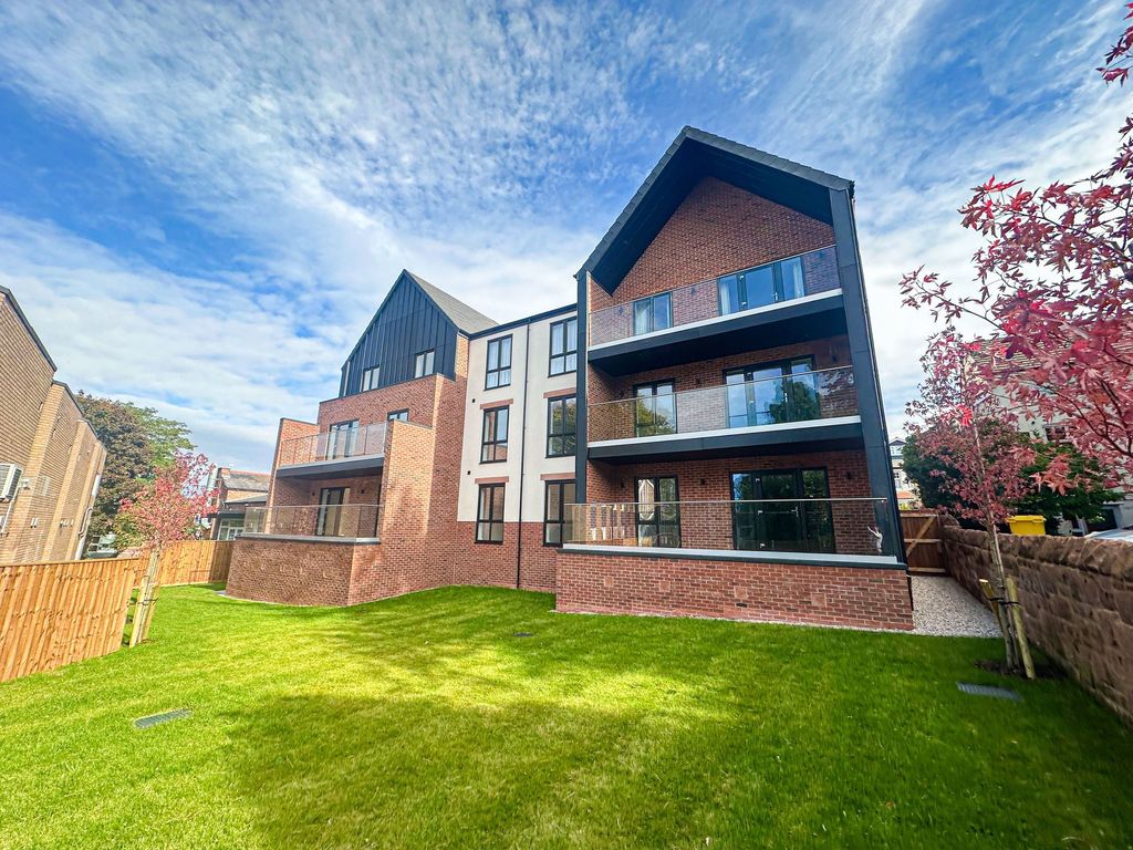 Property photo 3 of 19 Photo 15