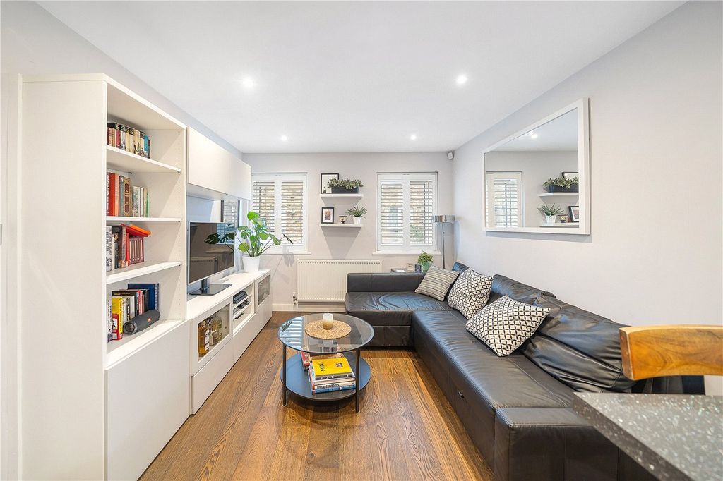 Property photo 3 of 8 Picture No. 01