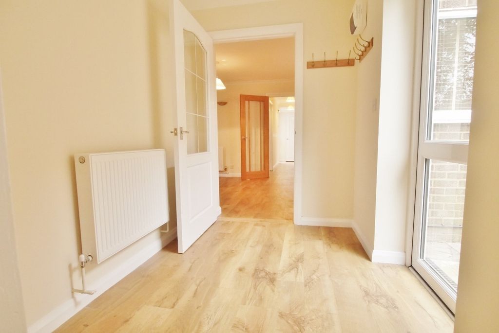 Property photo 3 of 17 Rear Entrance Lobby