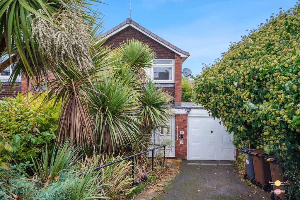 Property photo 1 of 18