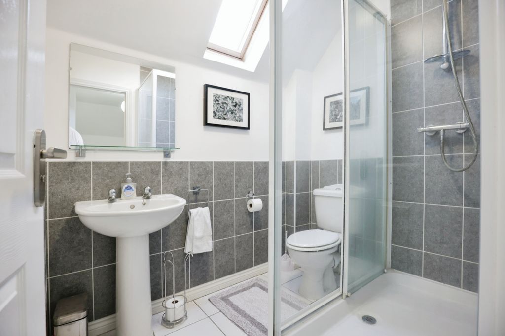 Property photo 3 of 17 Photography