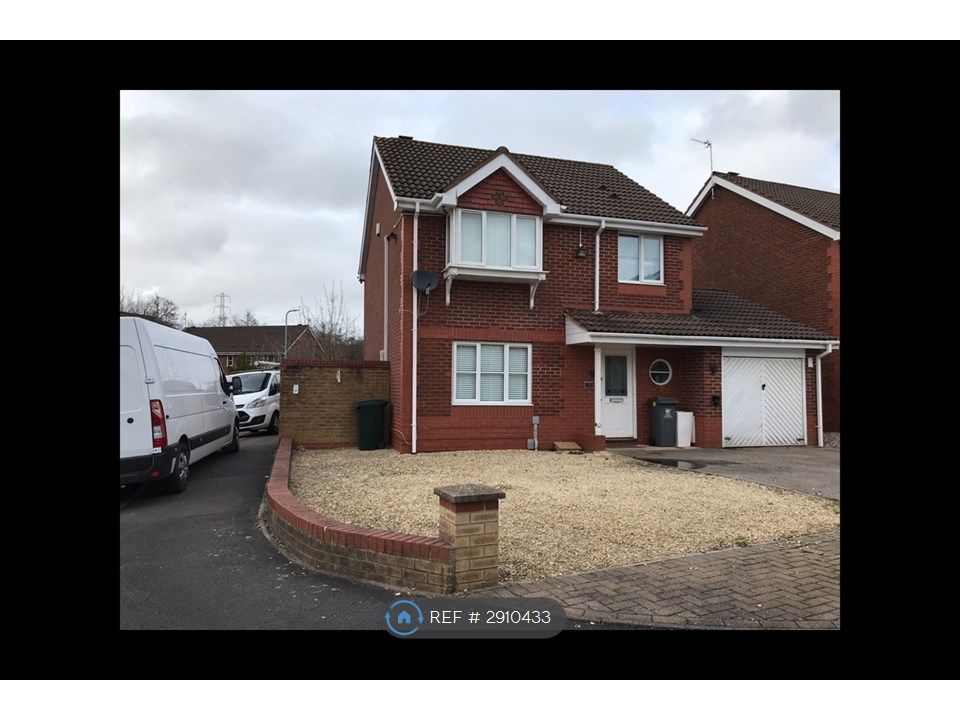 Property photo 2 of 27