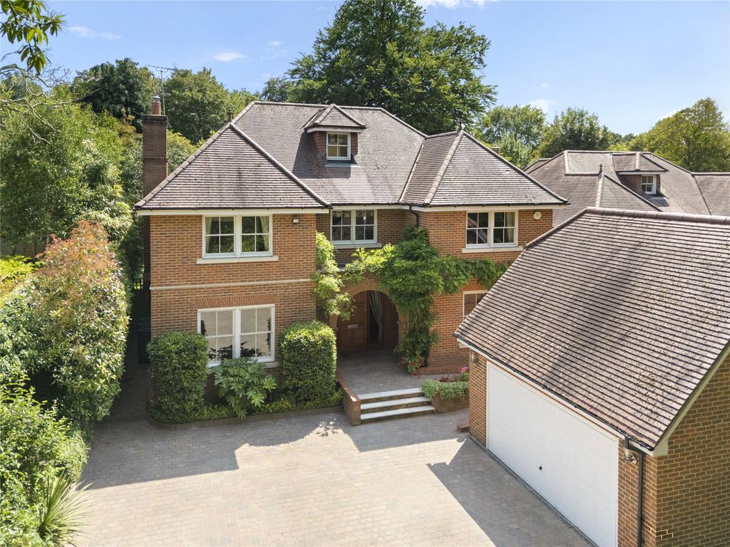Property photo 1 of 12 External View