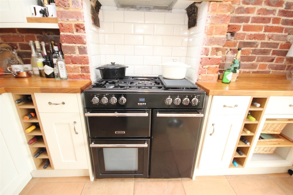 Property photo 3 of 9 Img_6776.Jpg