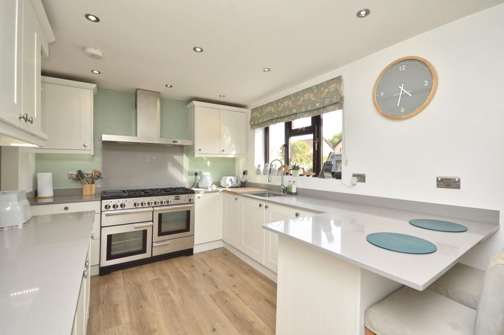Property photo 3 of 29 Open Plan Kitchen