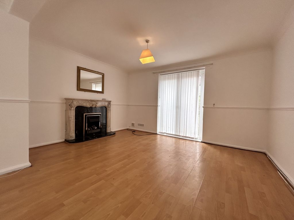 Property photo 2 of 14 Img_5116