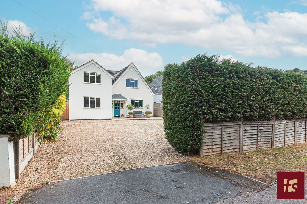 Property photo 1 of 39