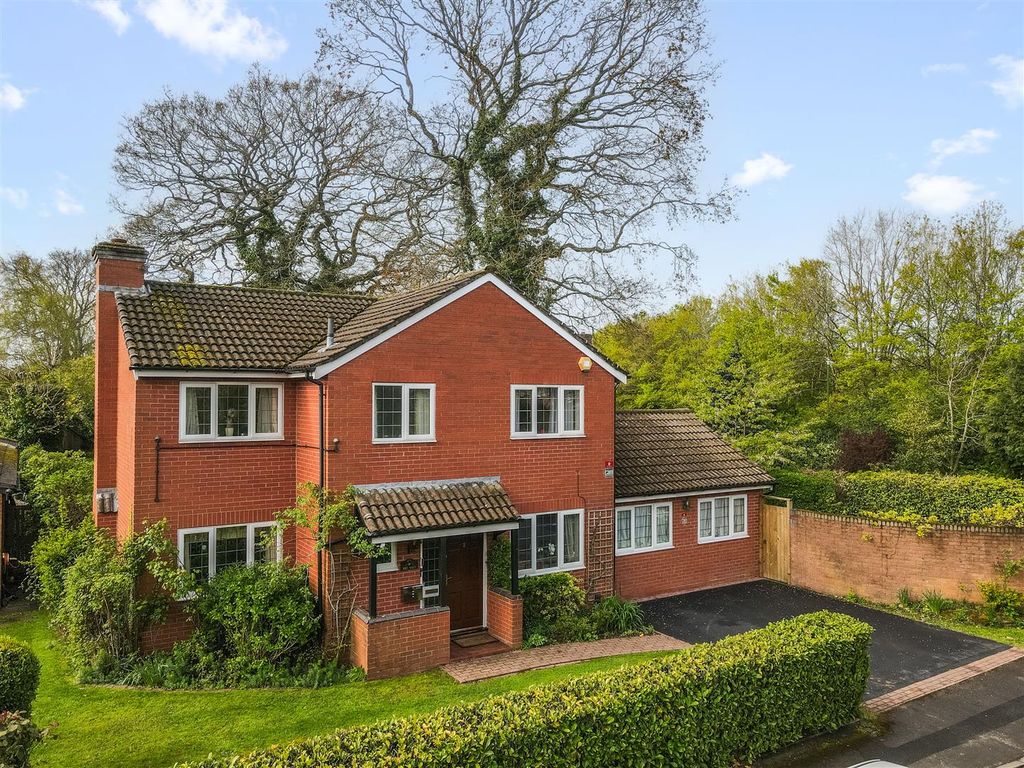 Property photo 1 of 27 2 Kettlebrook Road_3.Jpg