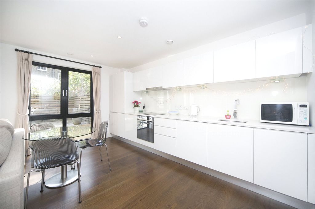 Property photo 3 of 11 Open Plan Kitchen