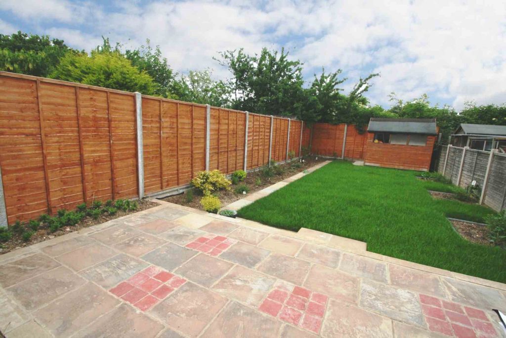 Property photo 3 of 12