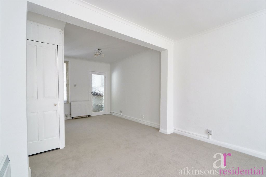 Property photo 3 of 14 Picture No. 06
