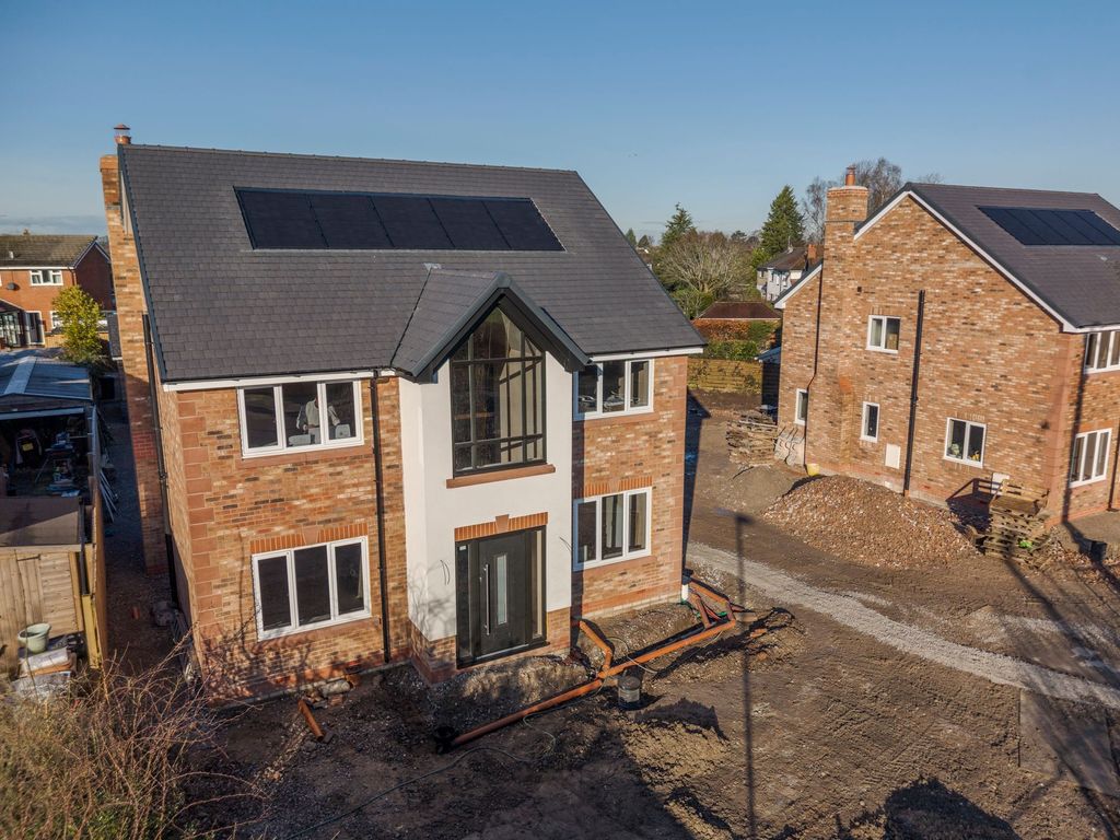 Property photo 2 of 9