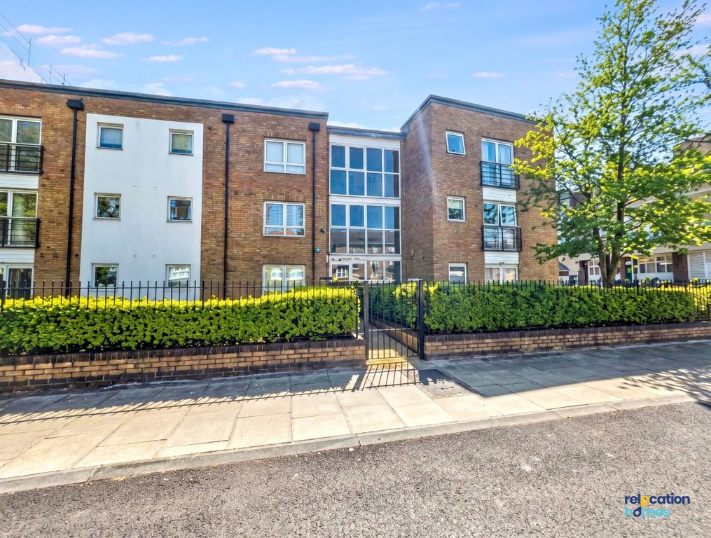 Property photo 2 of 8