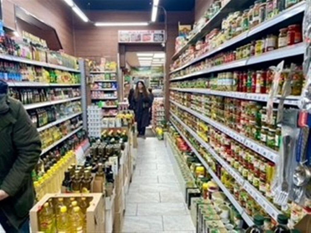 Property photo 3 of 9 Photo 2