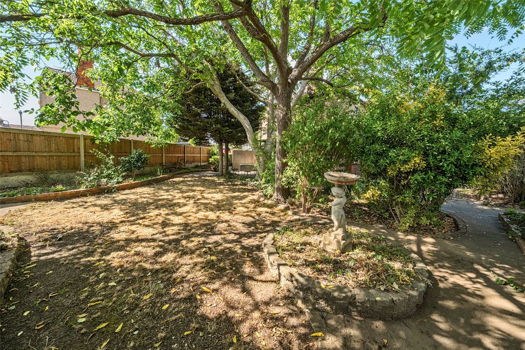 Property photo 3 of 19 Picture No. 08