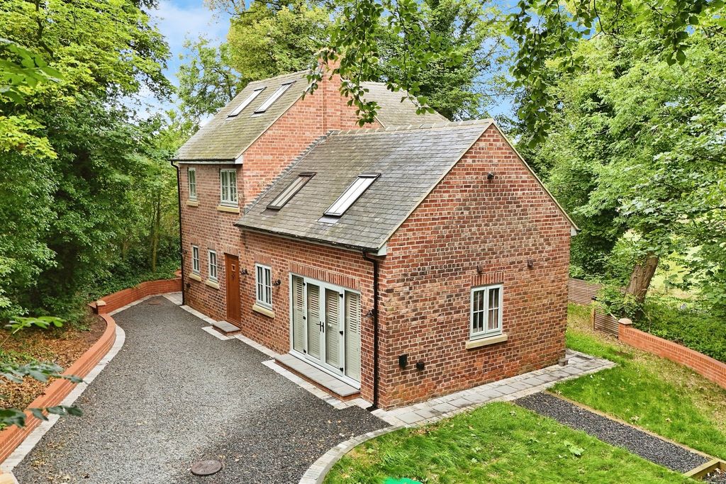 Property photo 1 of 22