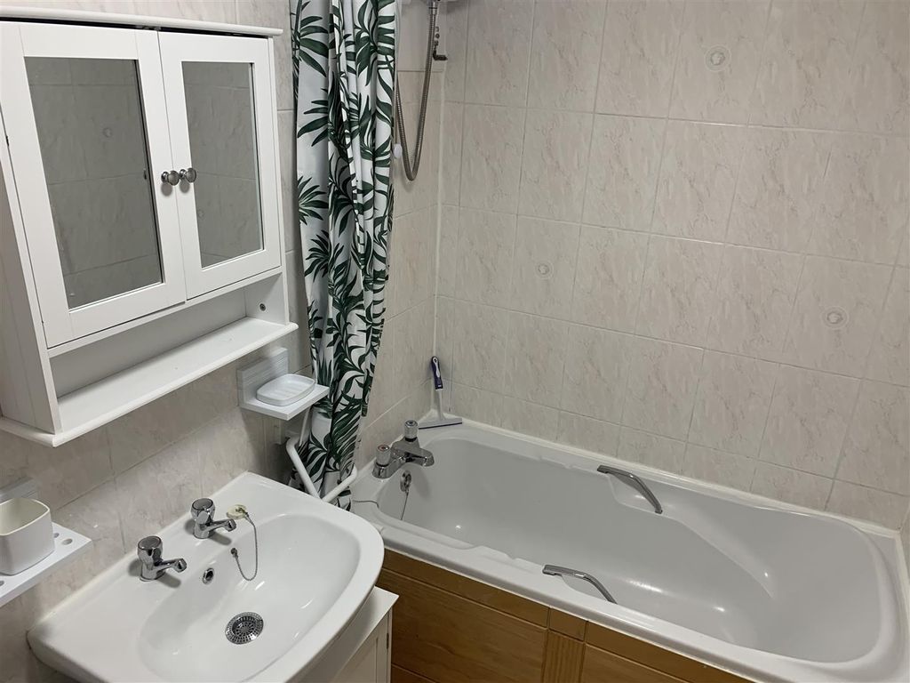 Property photo 3 of 9 Img_8233.Jpeg