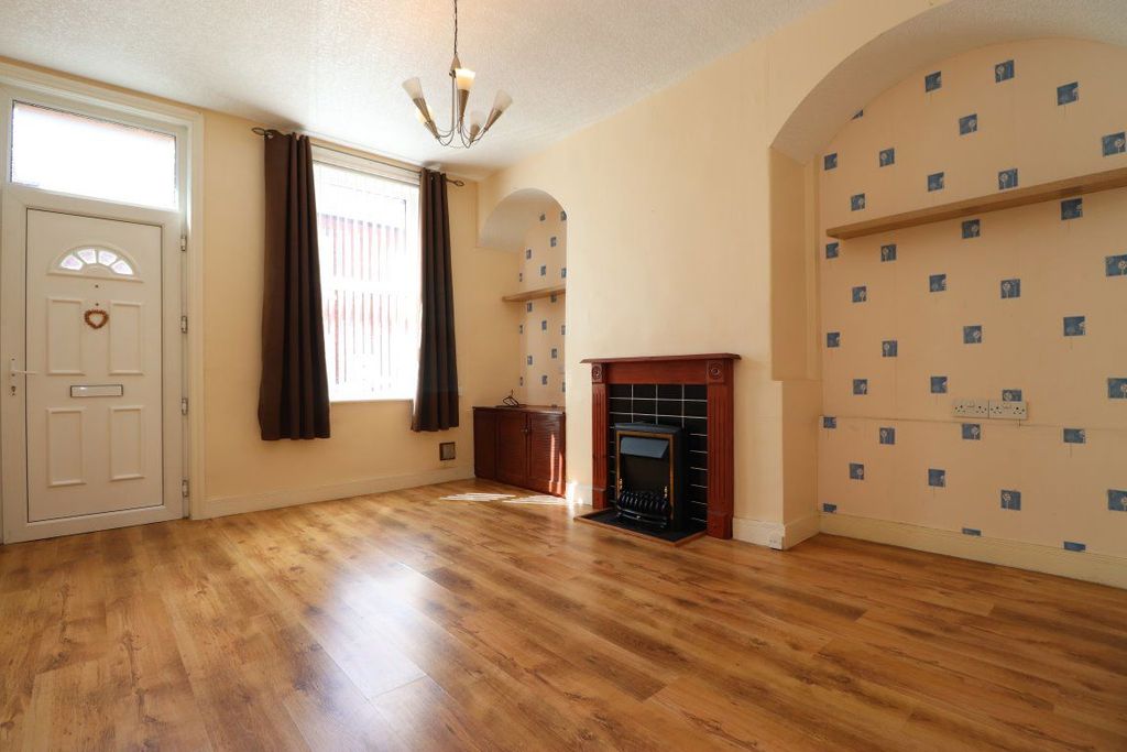 Property photo 2 of 7