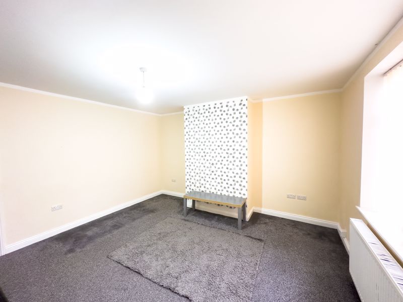 Property photo 2 of 16 Photo 1