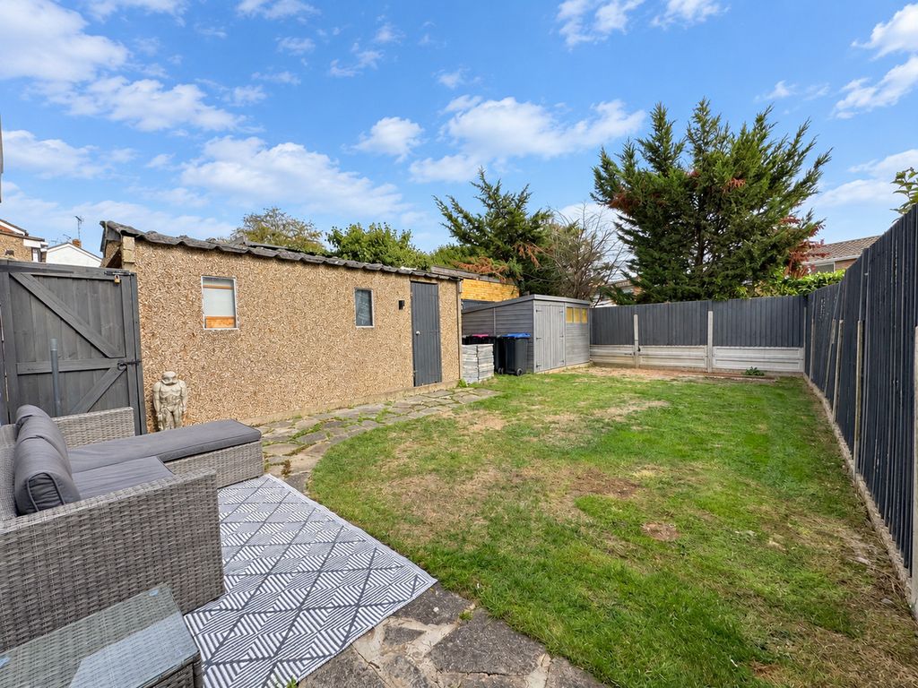 Property photo 2 of 21