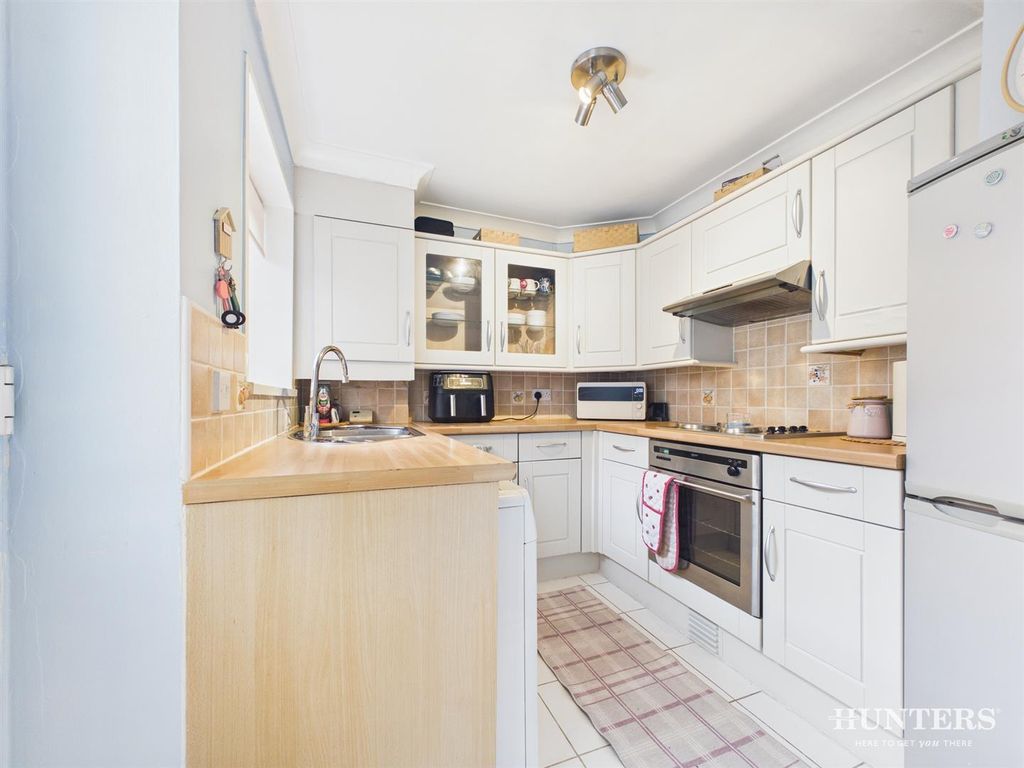 Property photo 3 of 18 Cam05287G0-Pr0169-Still007.Jpg