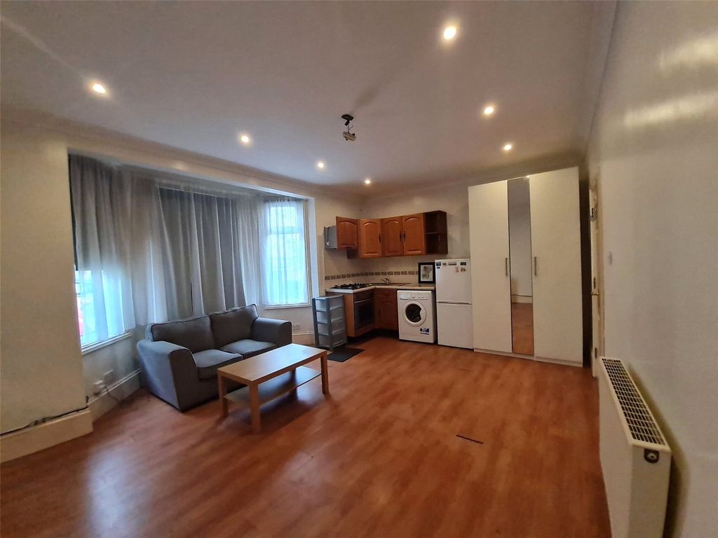 Property photo 1 of 5 Picture No. 09