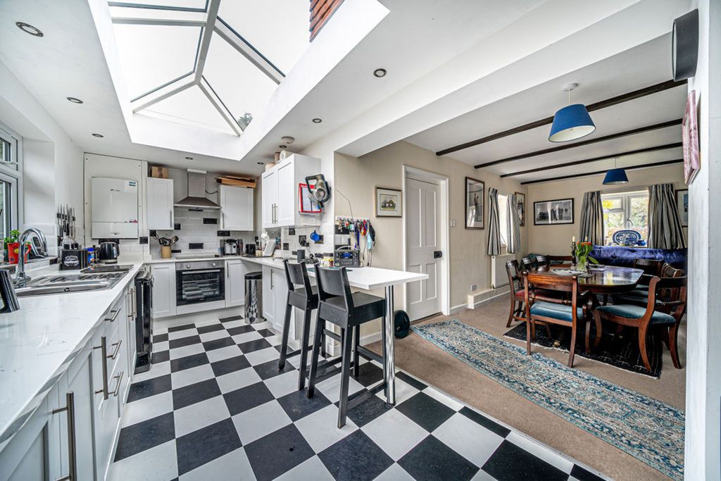 Property photo 2 of 14