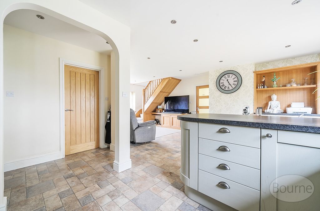 Property photo 2 of 20 86991F5E-383B-4B5...
