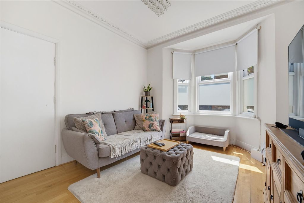 Property photo 3 of 10 27A Lbr Recp 2.Jpg