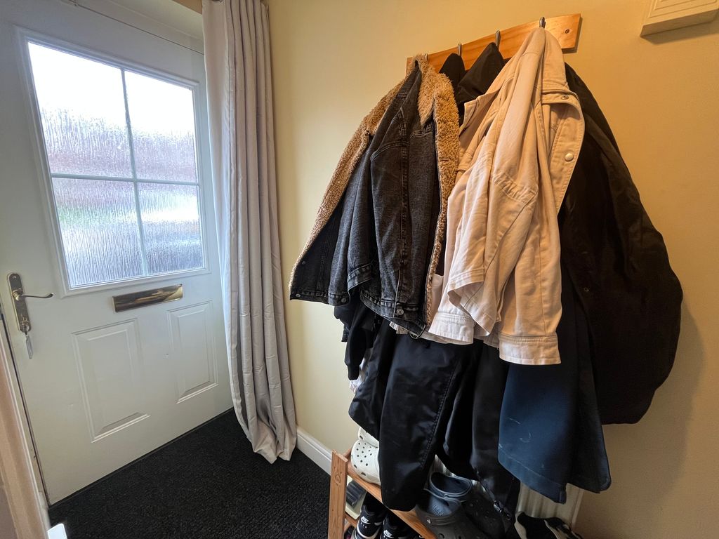 Property photo 2 of 14 Cloakroom/wc
