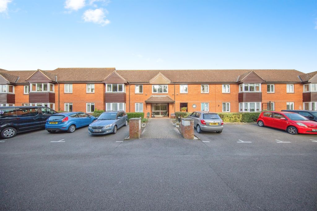 Property photo 1 of 17