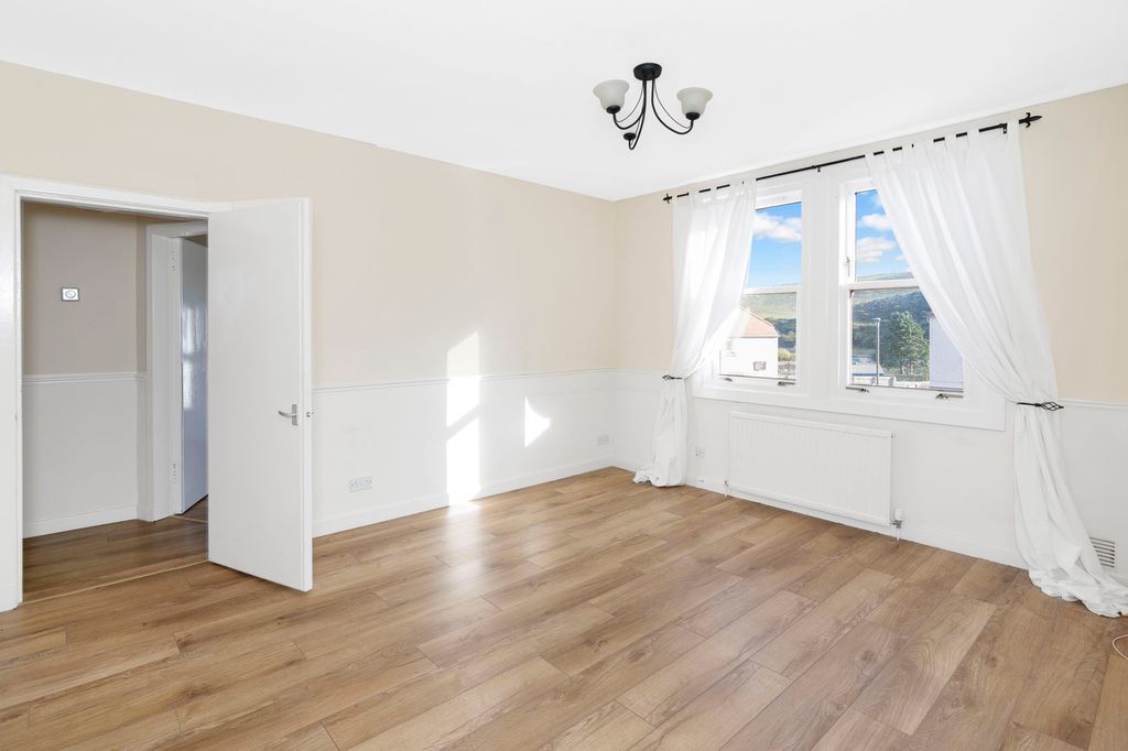 Property photo 2 of 11 Property Image 2