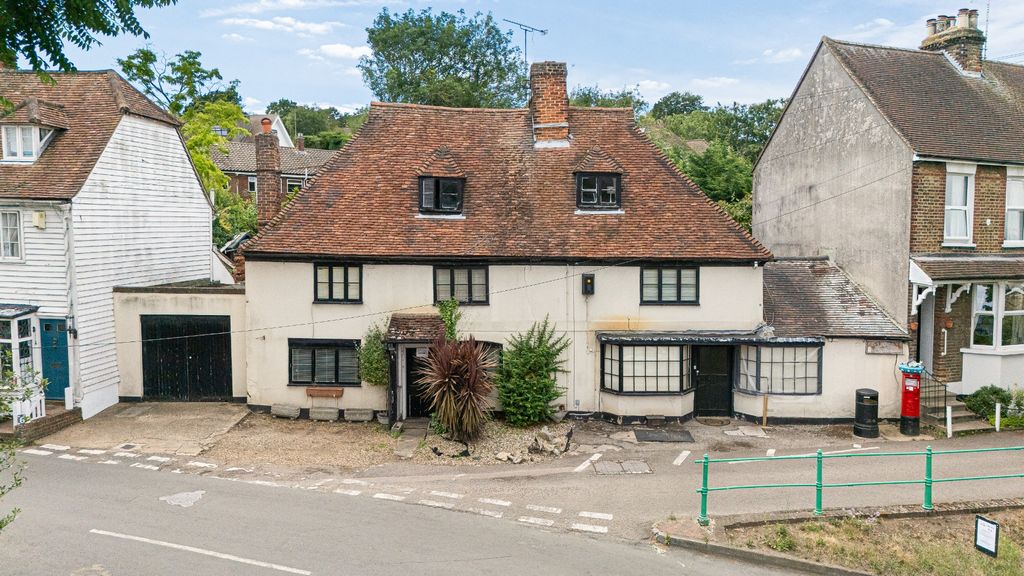 Property photo 1 of 38 5228711