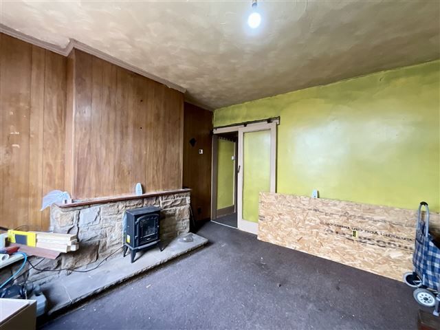 Property photo 2 of 12 Lounge