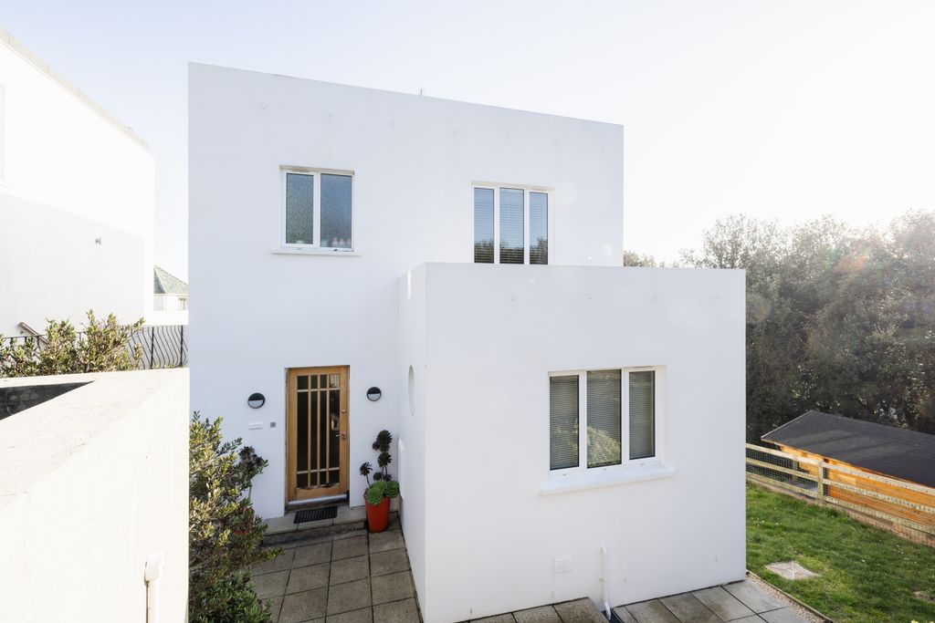 Additional image 5 of 3 bed detached house for saleLe Mont Cochon, St. Helier, Jersey JE2