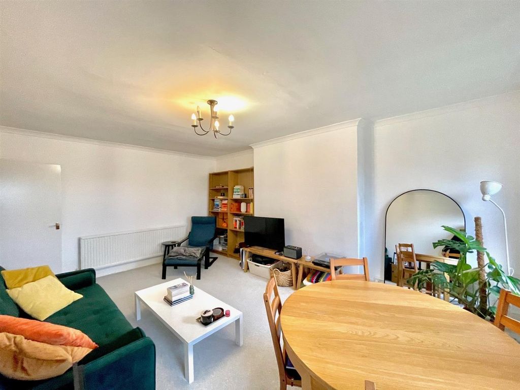 Property photo 2 of 7 3.Jpg