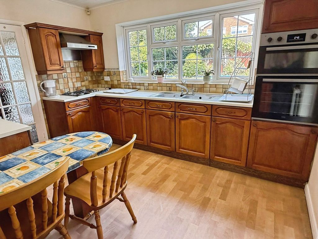 Property photo 3 of 29