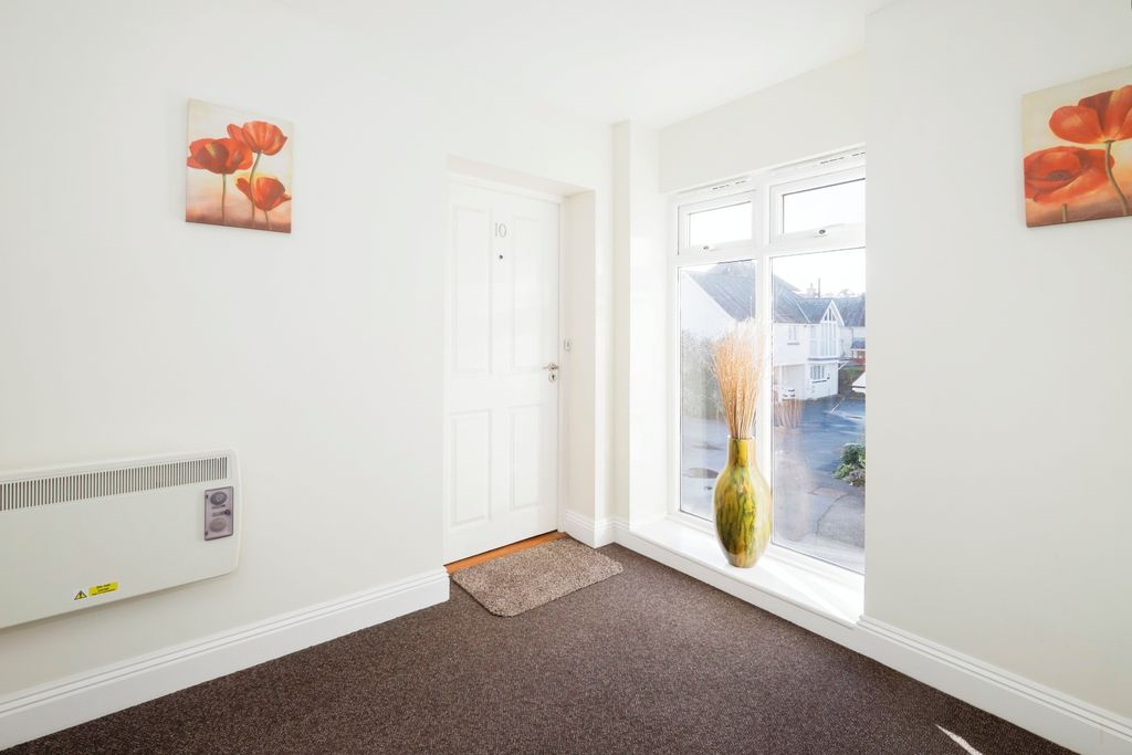 Property photo 2 of 17 Photography