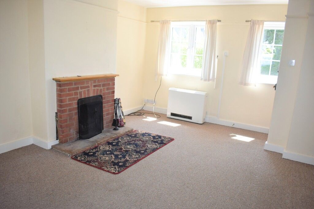 Property photo 2 of 10 Lounge