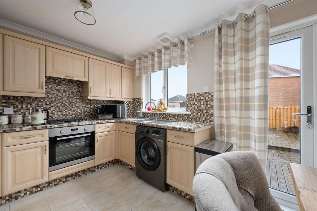 Property photo 3 of 23 7.Jpg