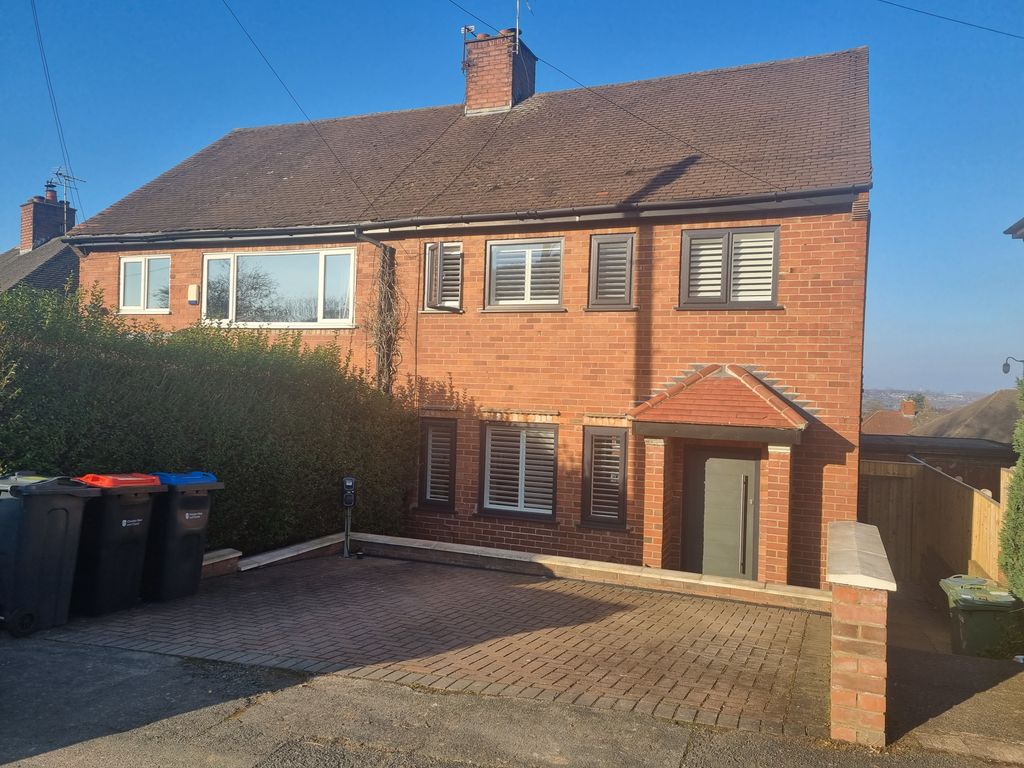 Property photo 1 of 9 Front