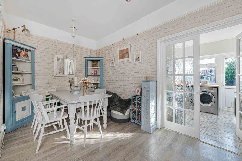 Property photo 3 of 21 Dining Area