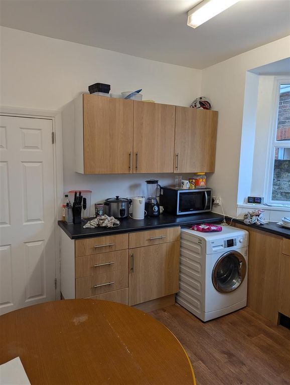 Property photo 3 of 13 1000012567.Jpg