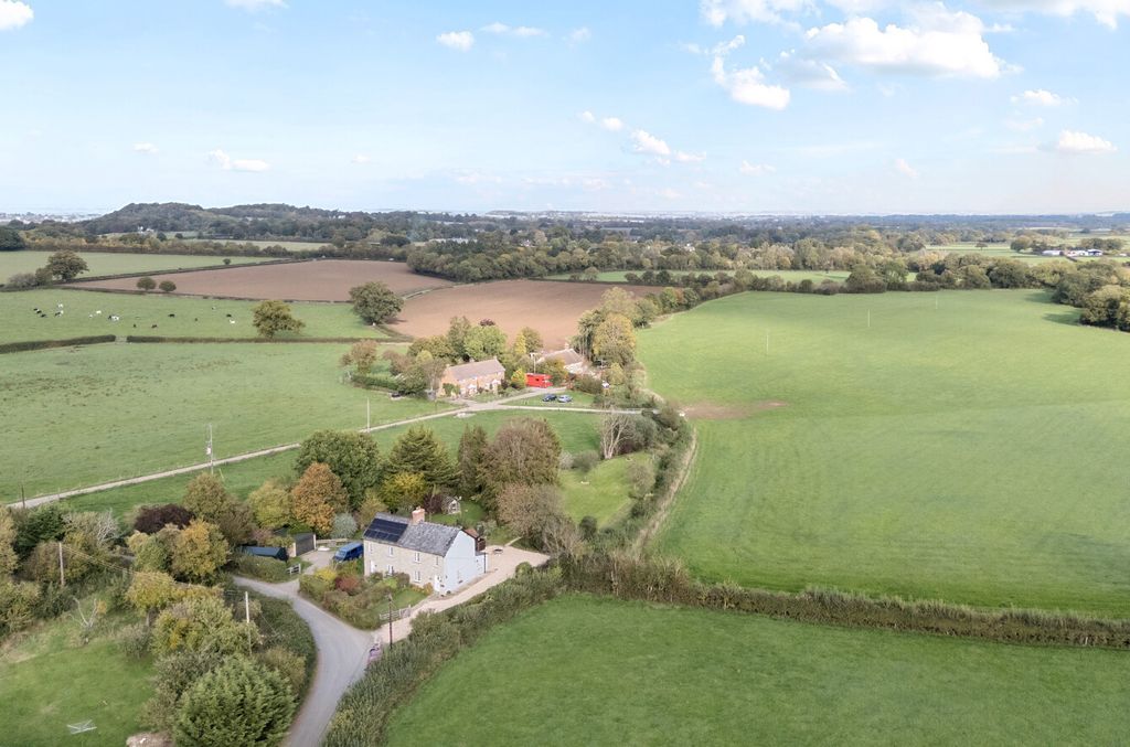 Property photo 1 of 34 1363592-4-68E5571...