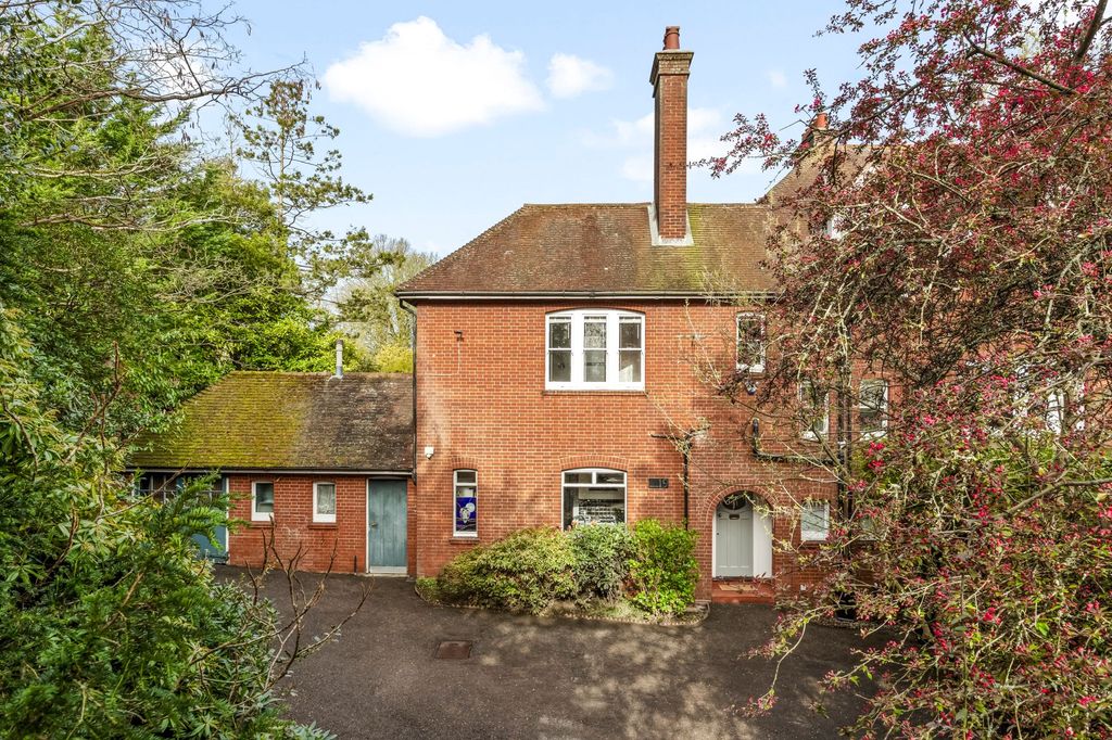 Property photo 3 of 21