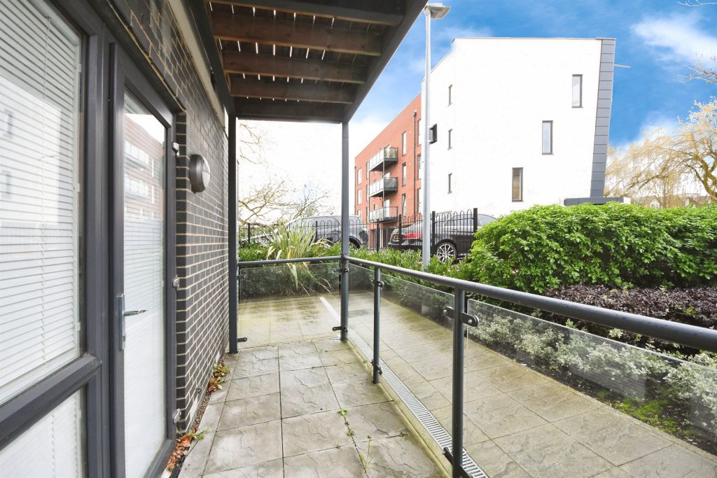 Property photo 2 of 12